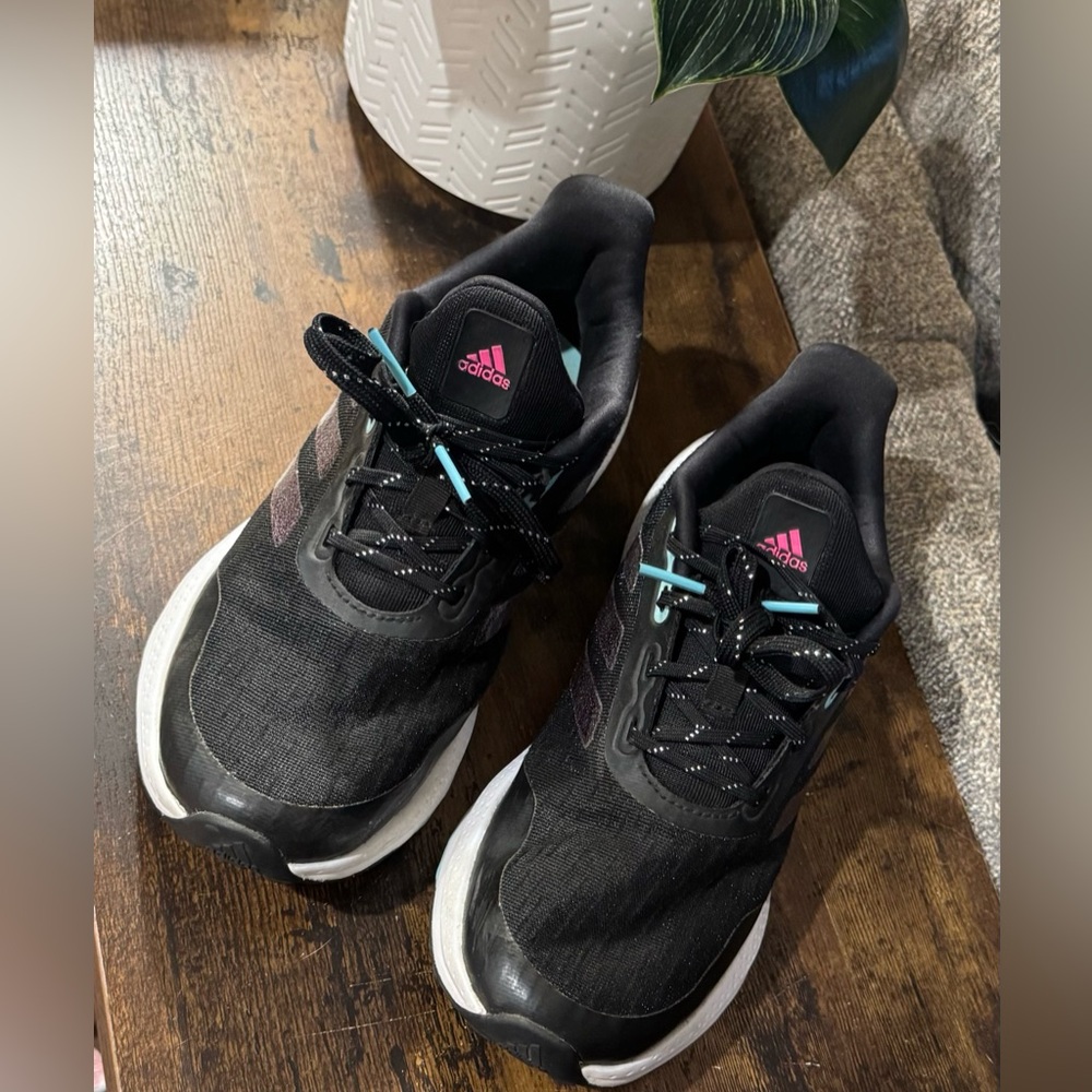 Adidas Bounce Athletic Shoes | Big Kid Size 4